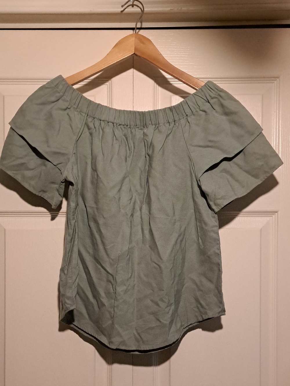 H&M-Sage Green Off-the-Shoulder Ruffle Womans Top